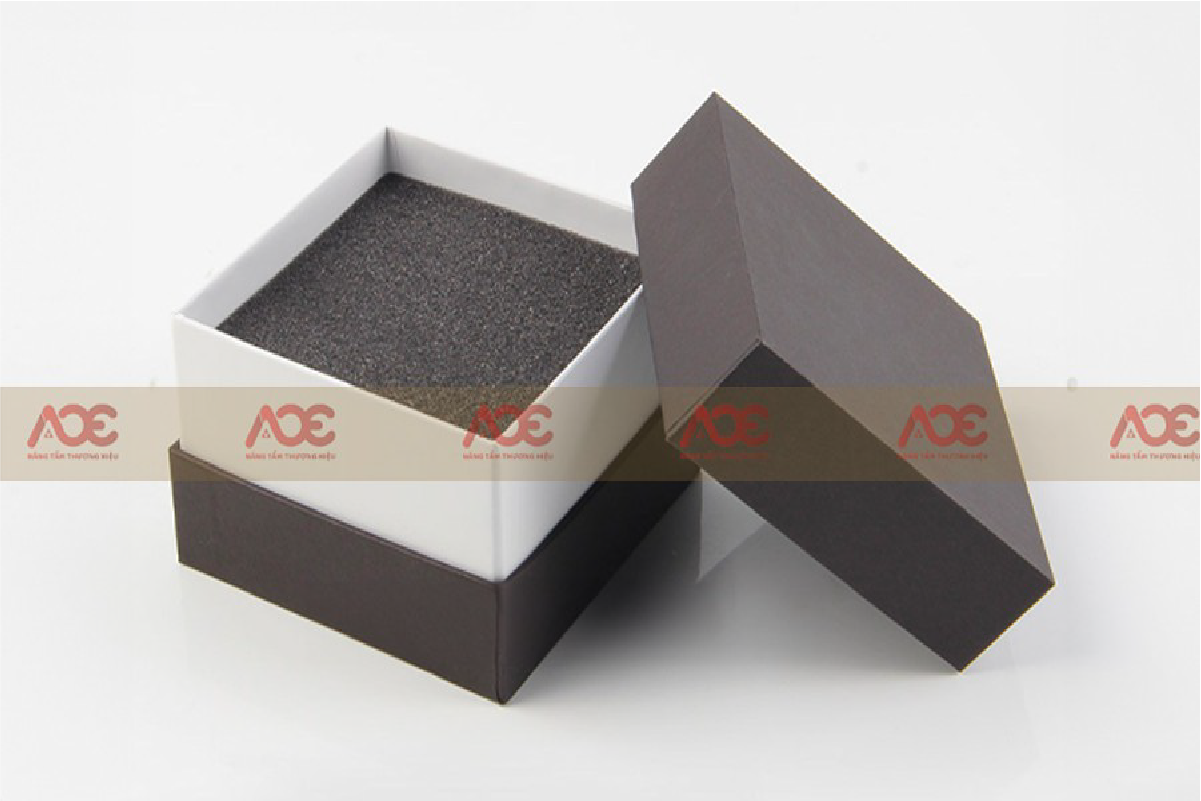 Hộp nắp âm dương bồi carton có thành hộp và có khay đỡ