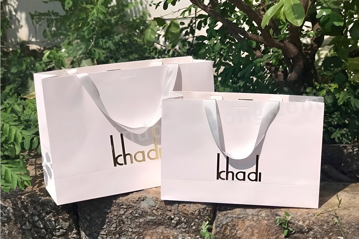 In túi giấy cho shop thời trang - túi trơn