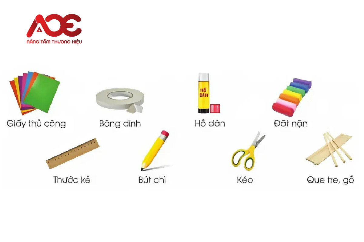 Chuẩn bị vật liệu để làm hộp bút bằng giấy